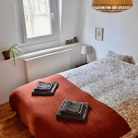 Privee Dans Une Jolie Maison Proche De La Gare